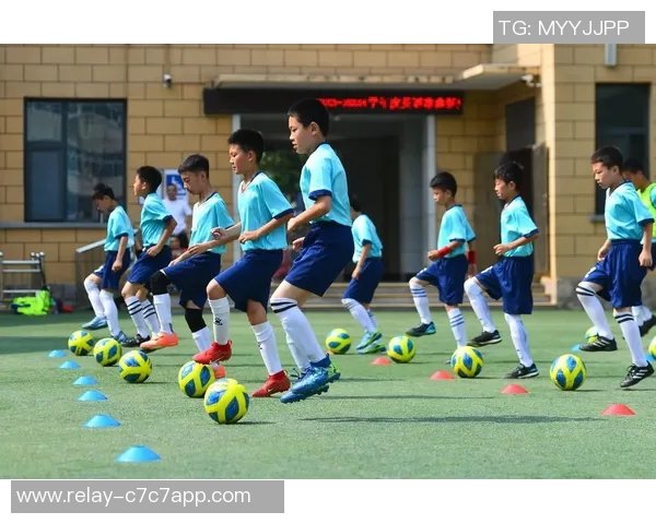 提升足球技能的全面训练指南与实用技巧分享